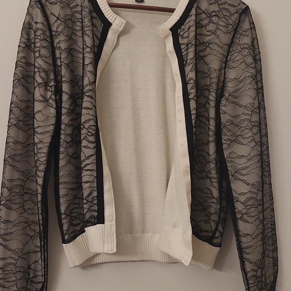 Behnaz Sarafpour Size Medium Black and White Lacy Overlay Snap Button Cardigan - Picture 7 of 8